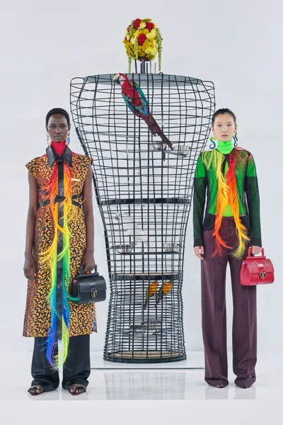 Look 5